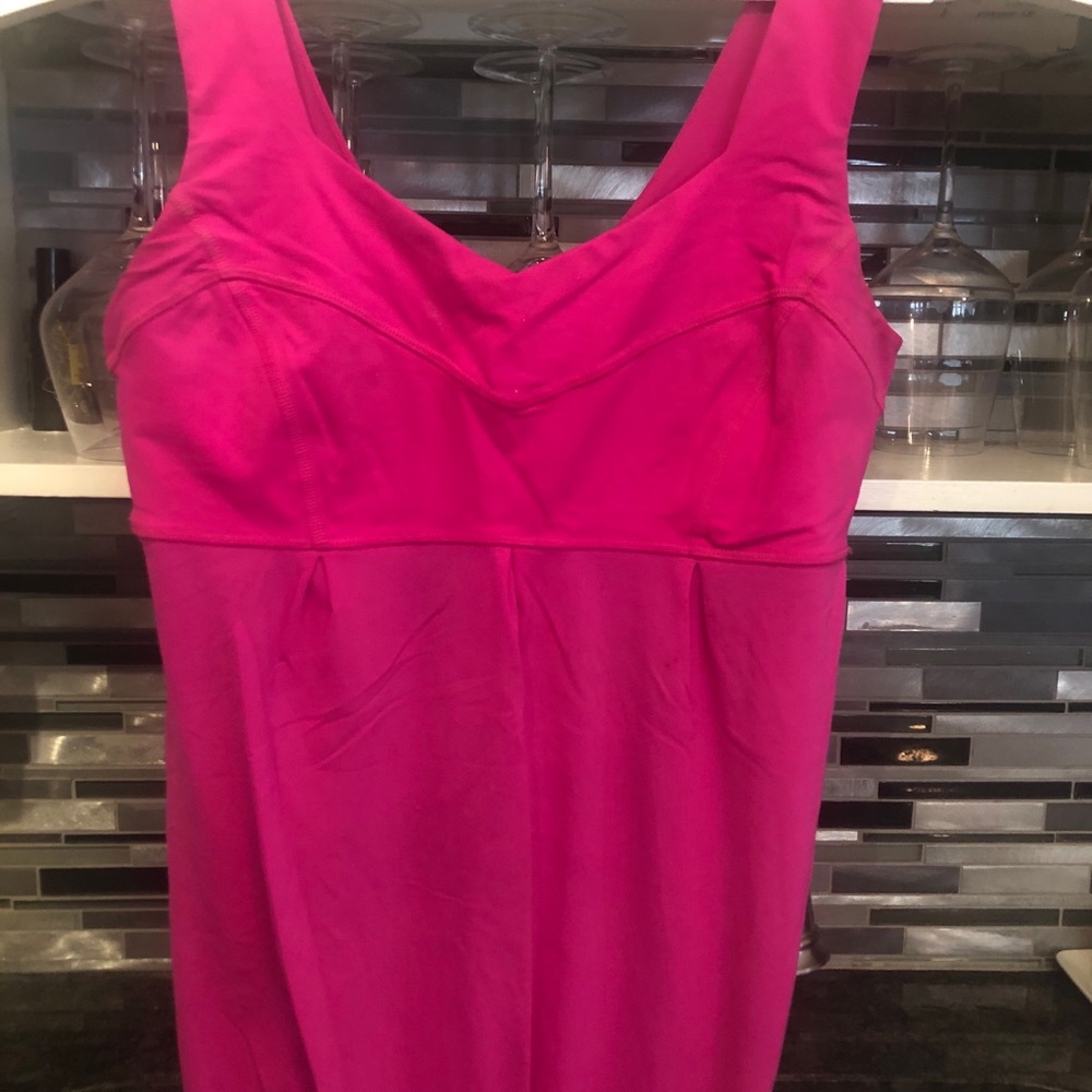 Lululemon top